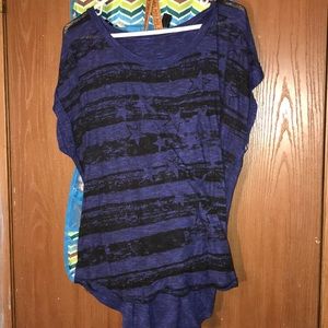 black and blue star flowy shirt